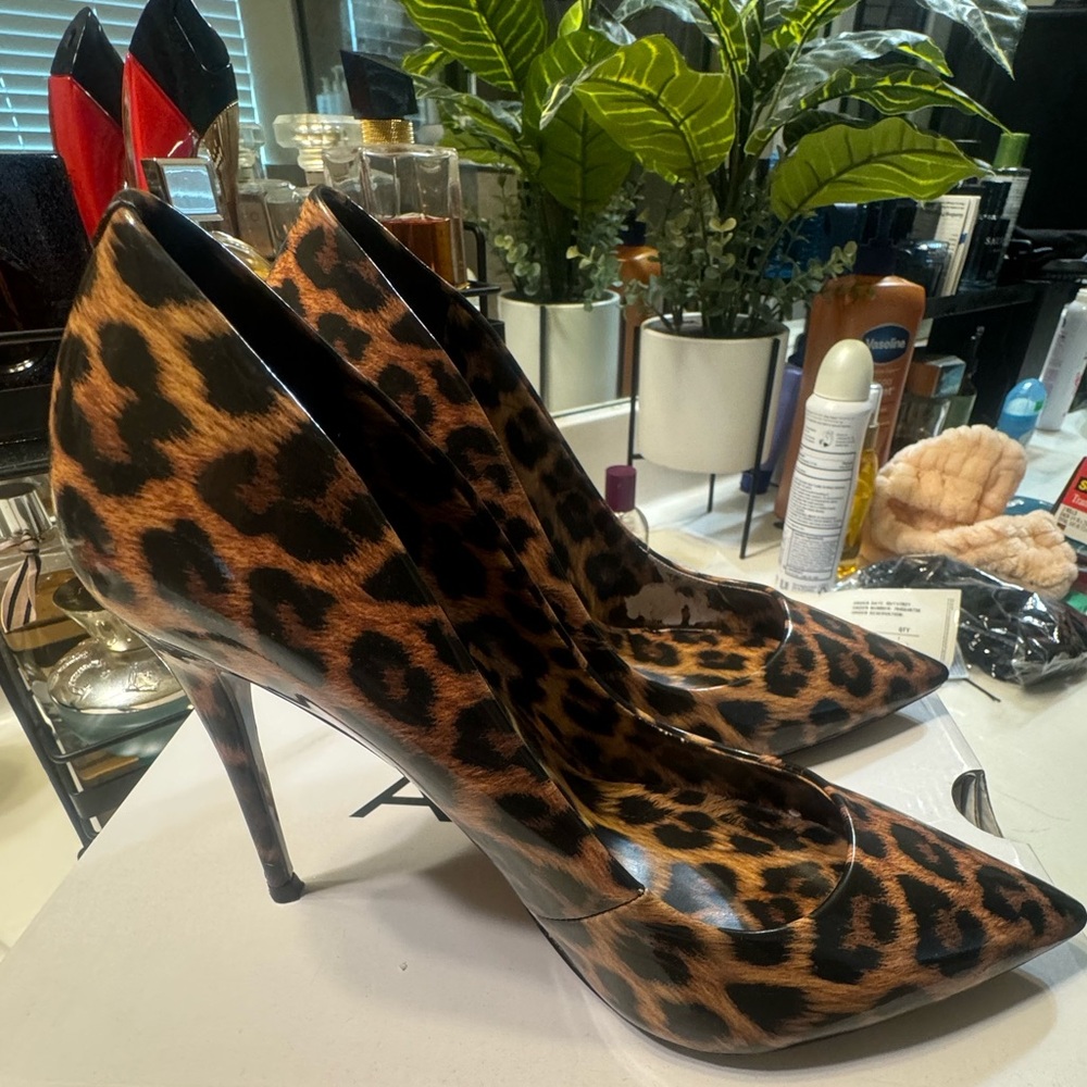 Steve Madden cheetah print heels